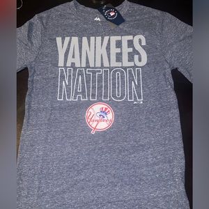 New York Yankees Men's Size M Graphic Tee T-shirt Majestic Yankee Nation Blue